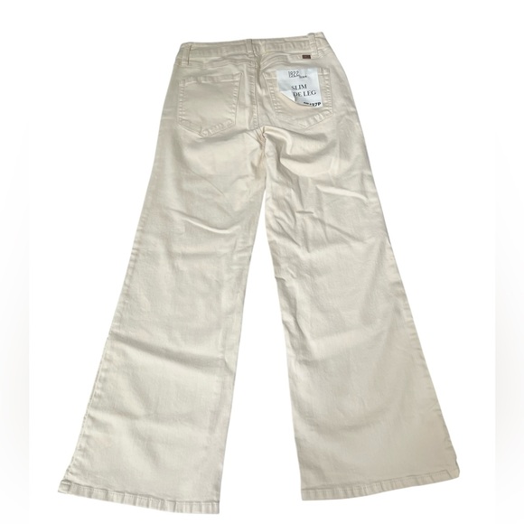 New with tags 1822 Denim Cream Flare Wide Leg Jeans stretch 4P - Picture 2 of 11